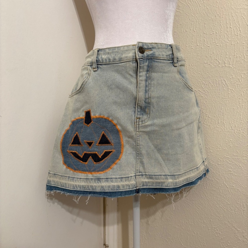 Halloween Jack O Lantern Pumpkin Embroidered Light Wash Denim Jean Mini Skirt XL